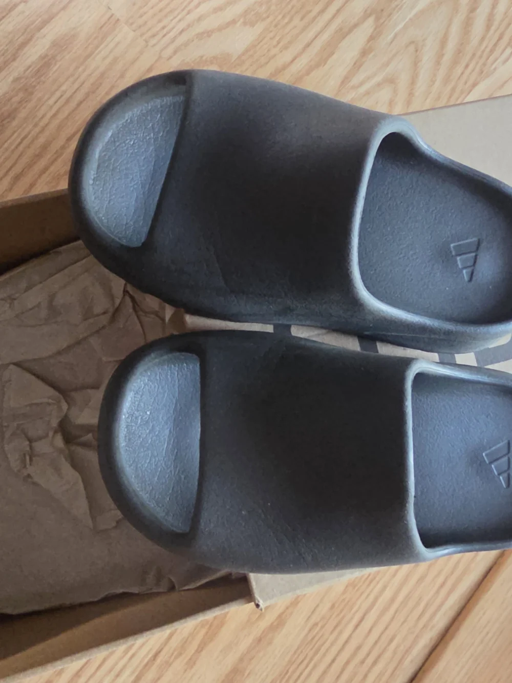 Adidas YZY Slide Kids in Dark Brown (12K)